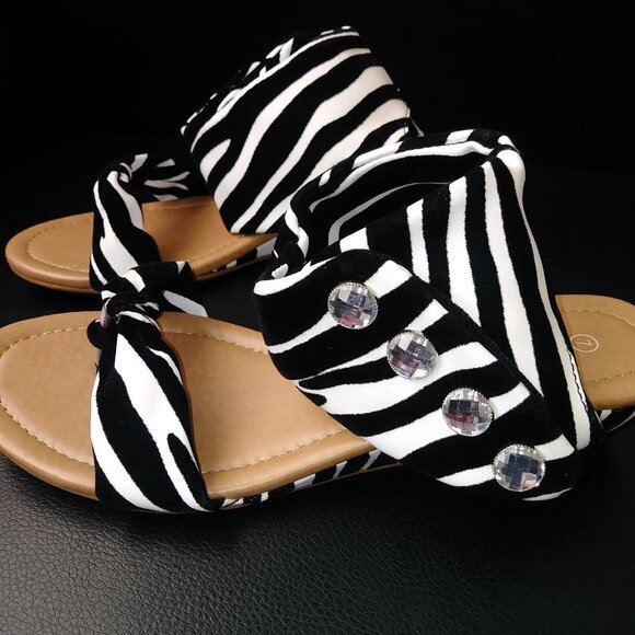 Brand New Forever Shoes, Zebra Print. - Picture 2 of 6